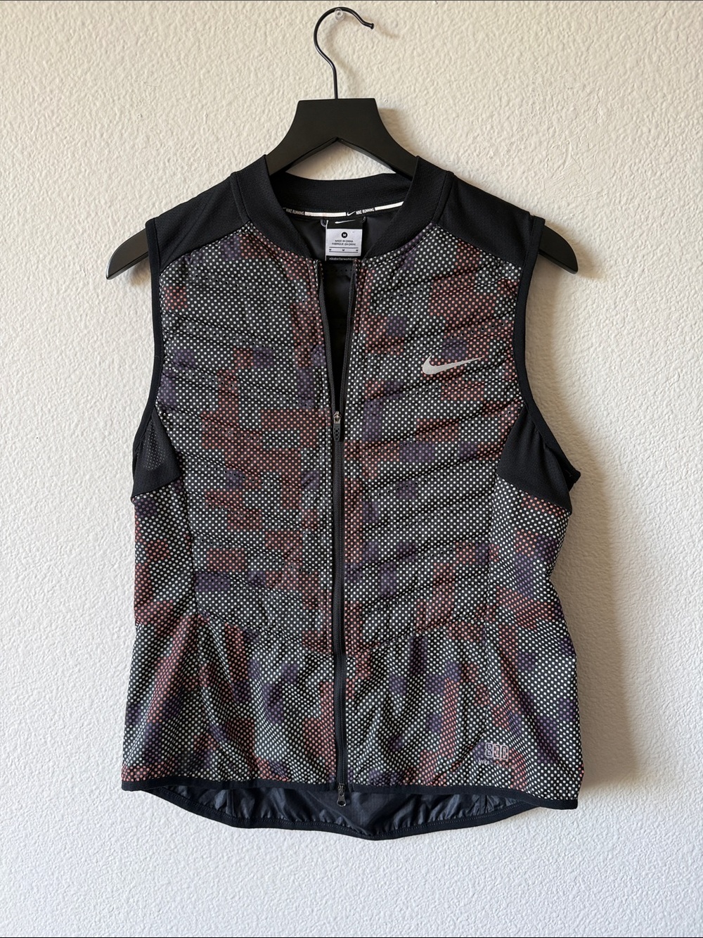 Nike Black & Multicolor Reflective Running Vest